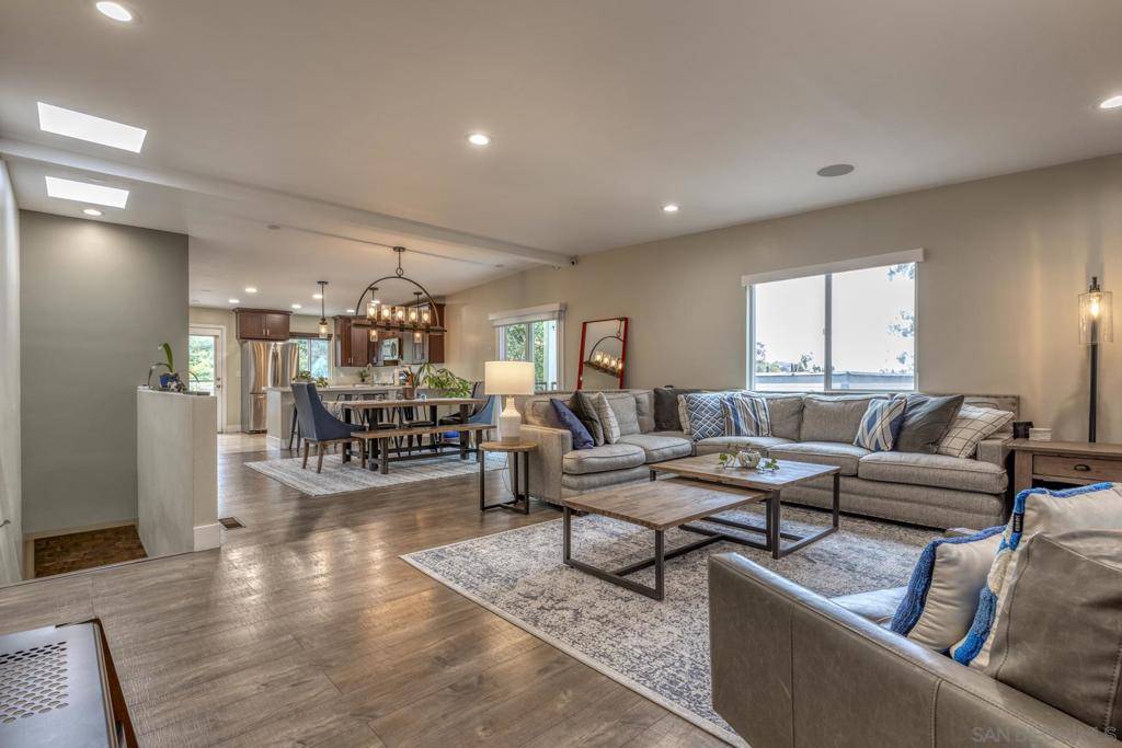 San Diego, CA 92110,3805 Keating Street