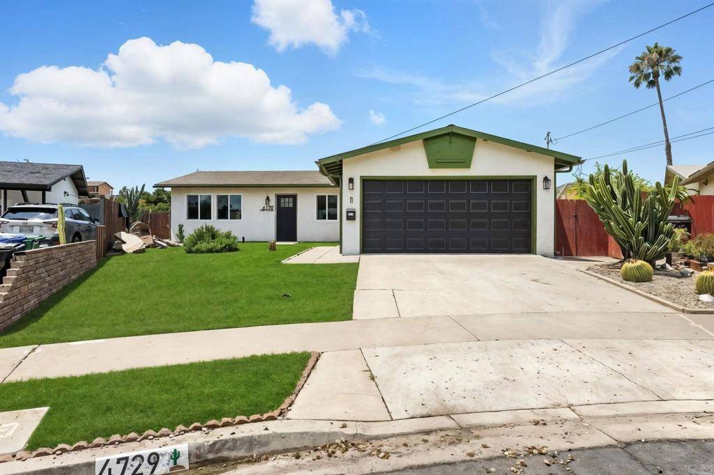 San Diego, CA 92117,4729 Lithrop Pl