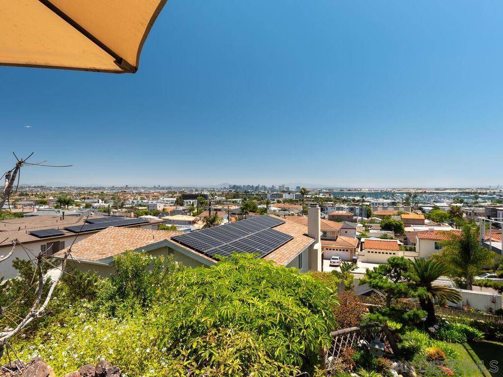 San Diego, CA 92106,3316 Garrison St
