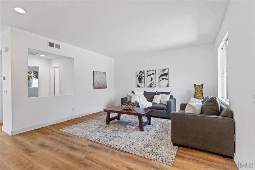 San Marcos, CA 92069,817 Avenida Codorniz