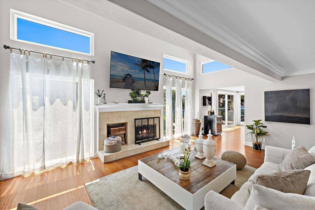 Lake Forest, CA 92630,22875 Ridge Route Ln