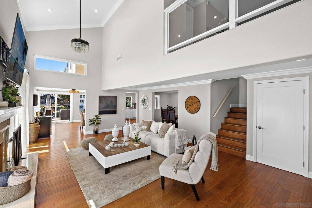 Lake Forest, CA 92630,22875 Ridge Route Ln