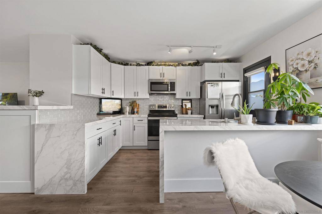 Newport Beach, CA 92660,1242 Rutland Road #12
