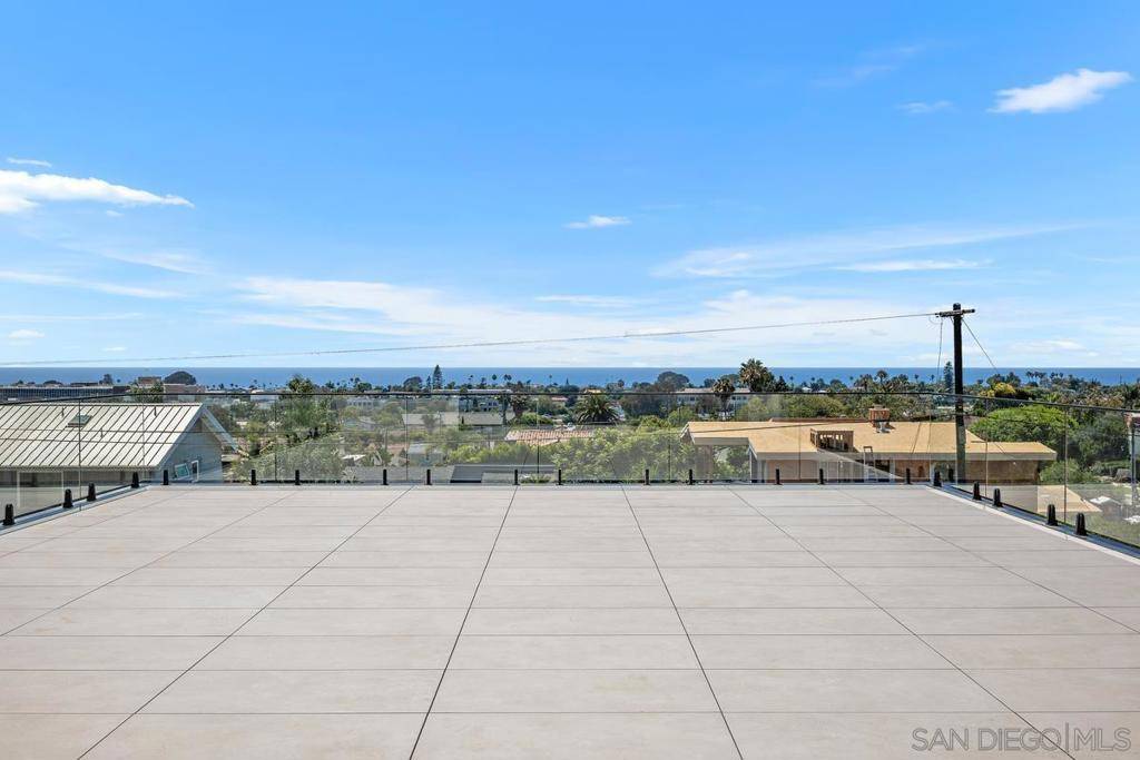 Encinitas, CA 92024,1009 Arcadia Road
