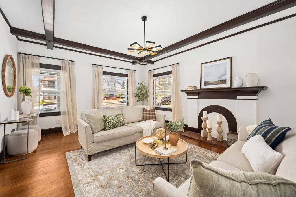 San Diego, CA 92102,2445 47 A Street