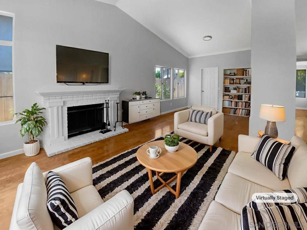 San Diego, CA 92129,8862 La Cartera St