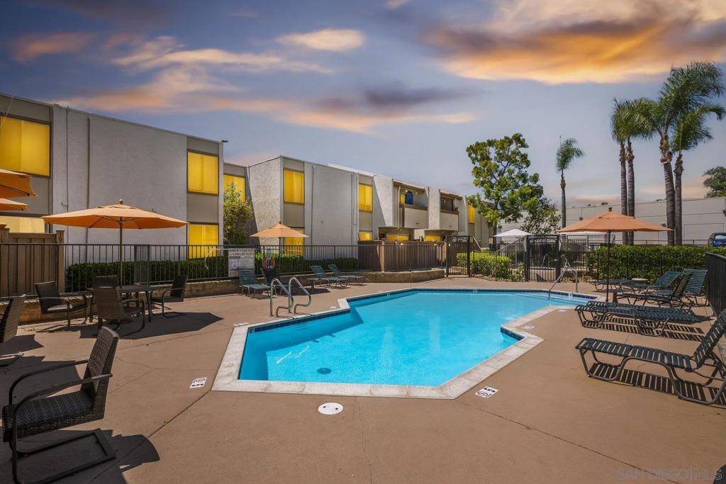 San Diego, CA 92123,3549 Castle Glen Dr #207