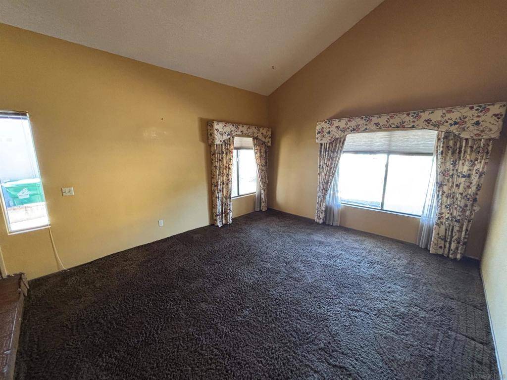 San Diego, CA 92129,8920 Twin Trails Dr