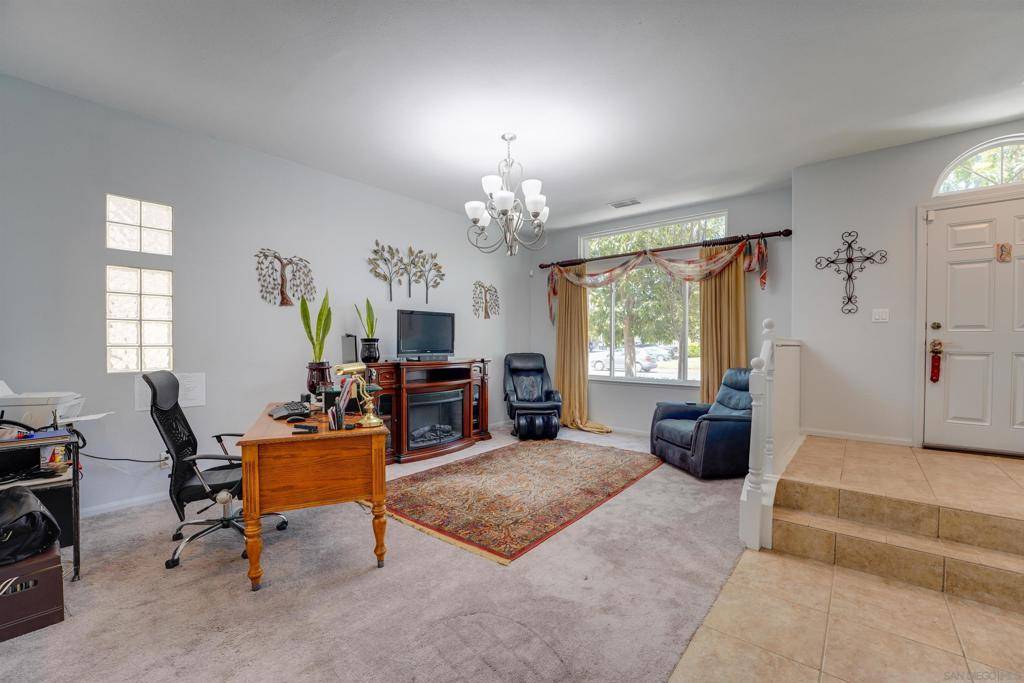 Escondido, CA 92027,114 Cityscape Gln