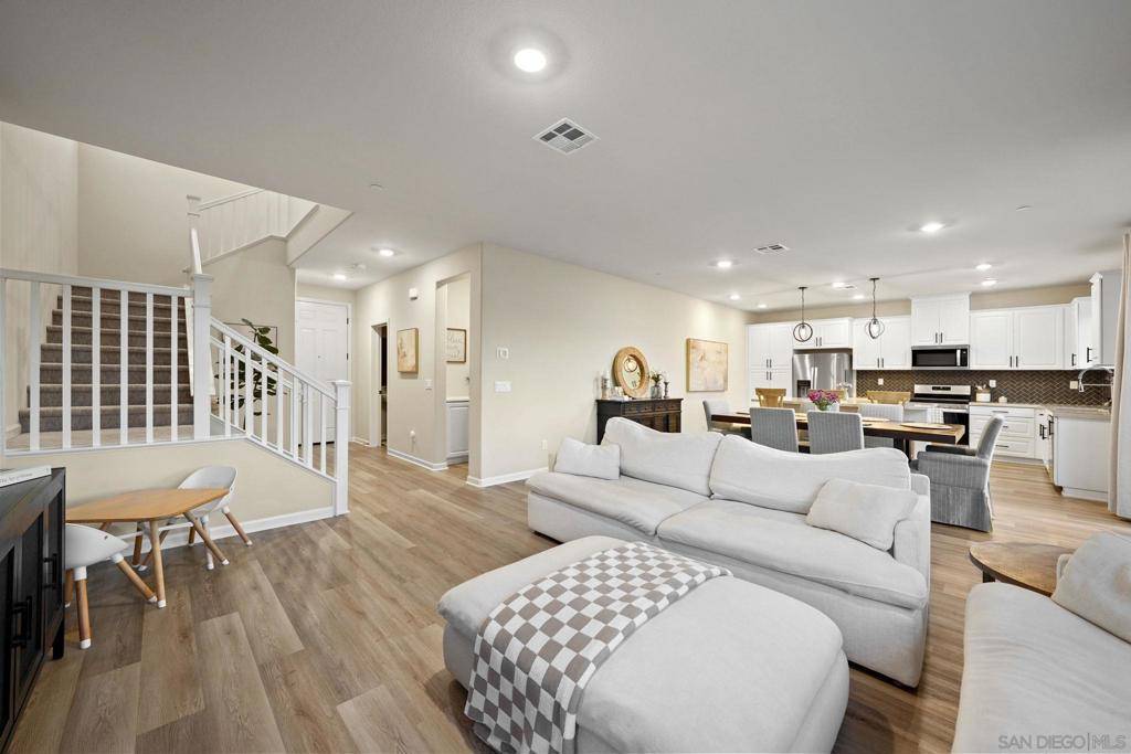 Valley Center, CA 92082,28079 Harvest Ct