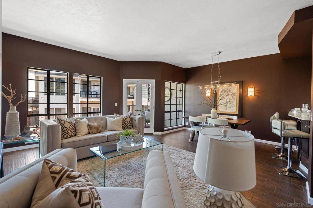 Carlsbad, CA 92009,2630 Pirineos Way #4