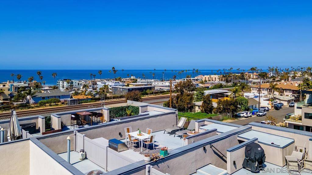 Oceanside, CA 92054,307 West St #103