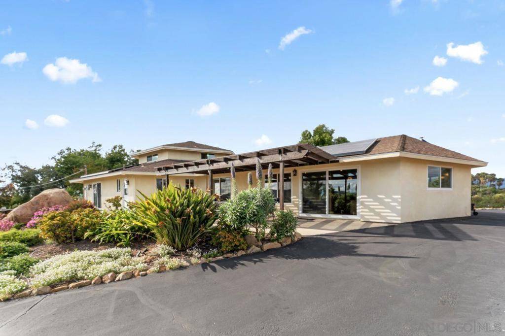Valley Center, CA 92082,28149 Orange Terrace