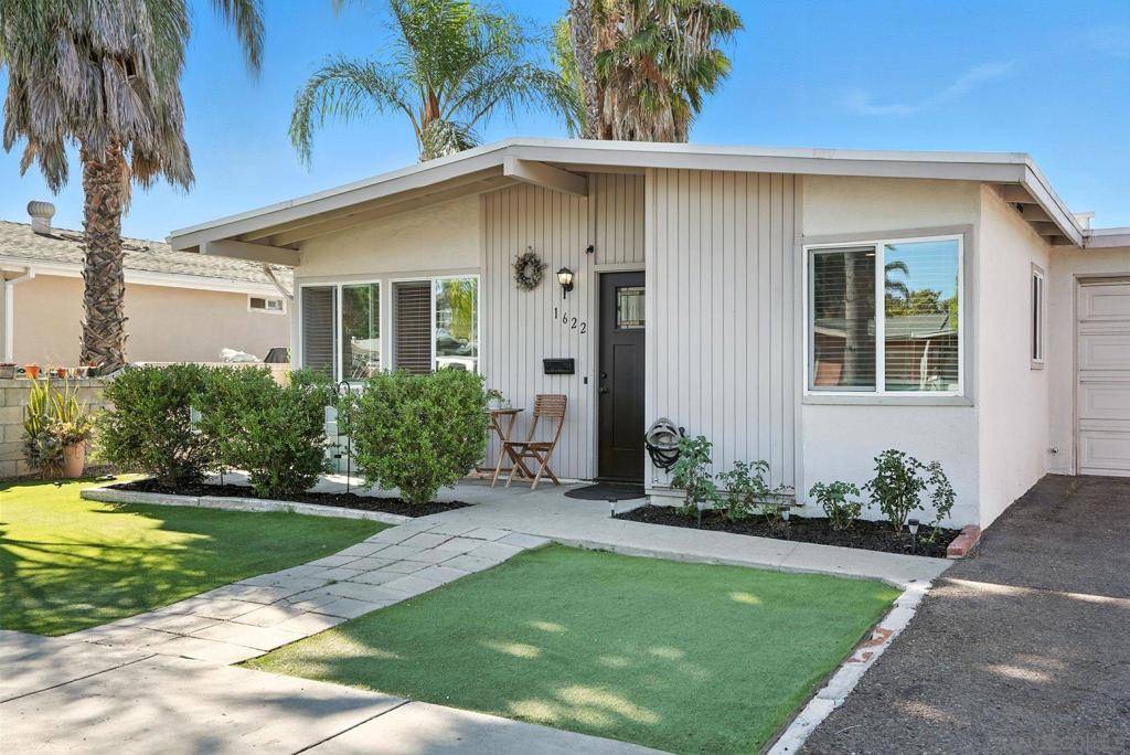 Escondido, CA 92027,1622 Cherry Place
