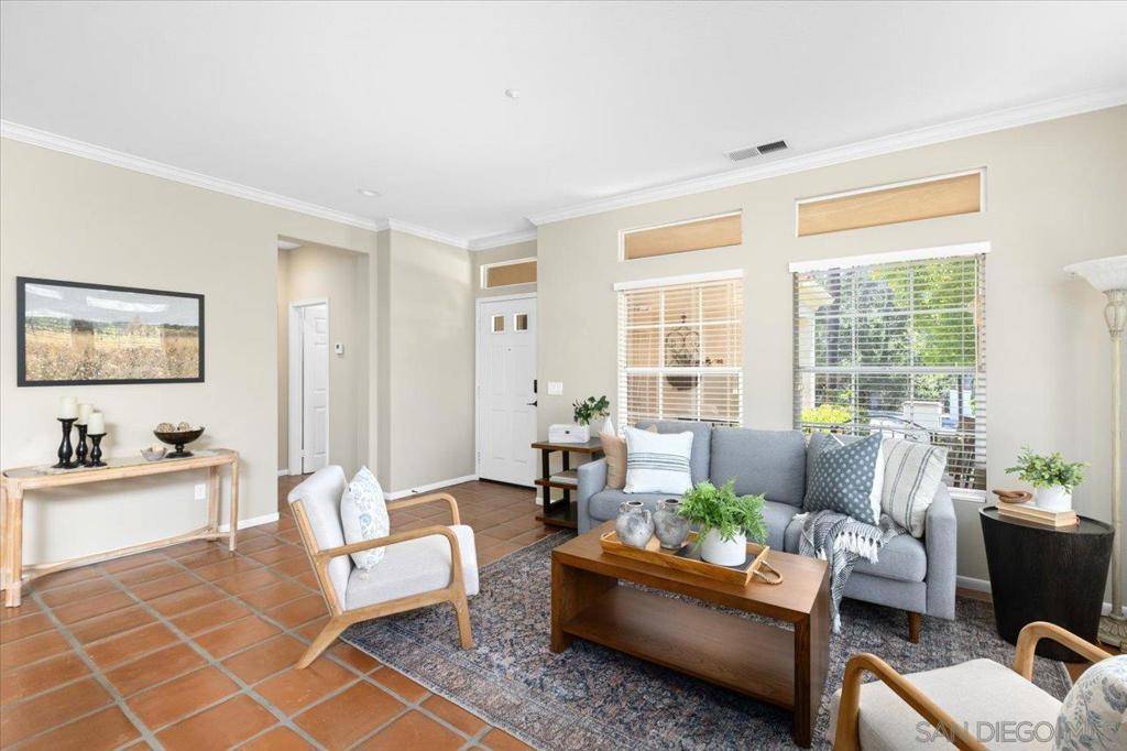 Escondido, CA 92027,2385 Amber Oak Ln