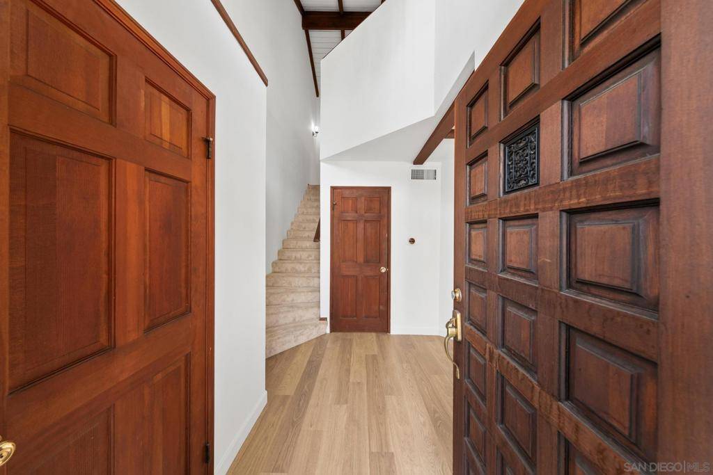 La Jolla, CA 92037,8638 Villa La Jolla #5