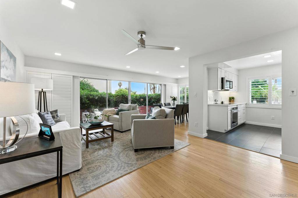 La Jolla, CA 92037,5377 La Jolla Blvd #1