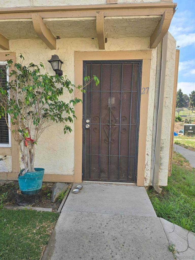 San Diego, CA 92113,1149 S 41St #27