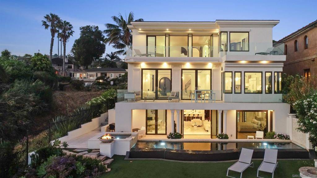 La Jolla, CA 92037,5850 Camino De La Costa