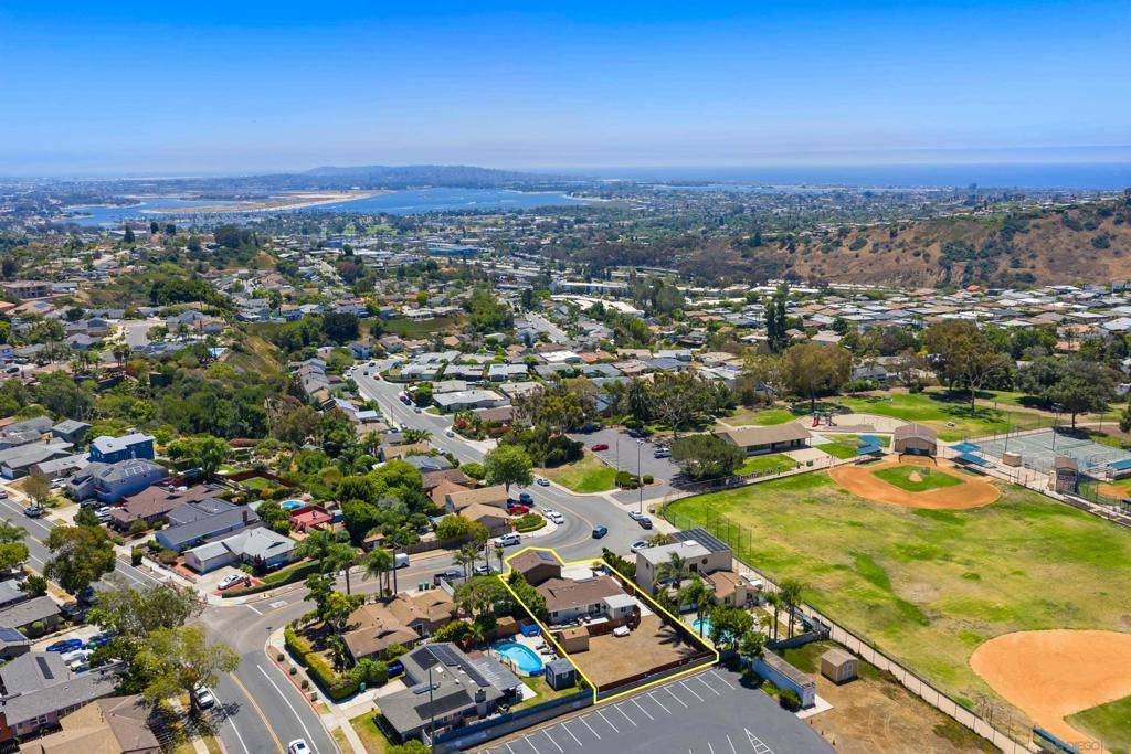 San Diego, CA 92117,3380 Moraga Court