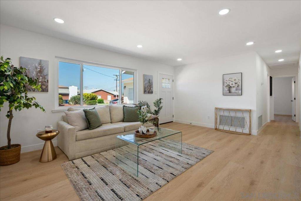 National City, CA 91950,1041 Angelo Dr