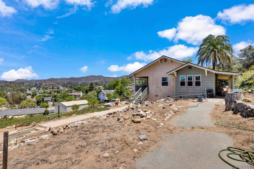 El Cajon, CA 92019,1622 Vista Del Valle Blvd