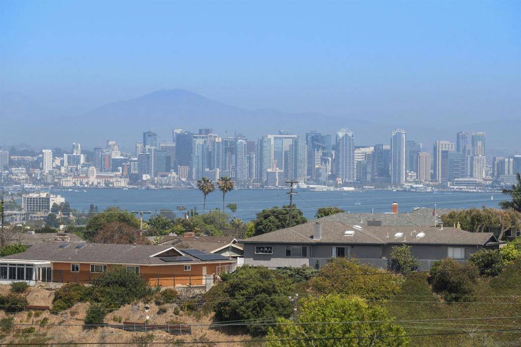 San Diego, CA 92107,1151 Catalina Boulevard