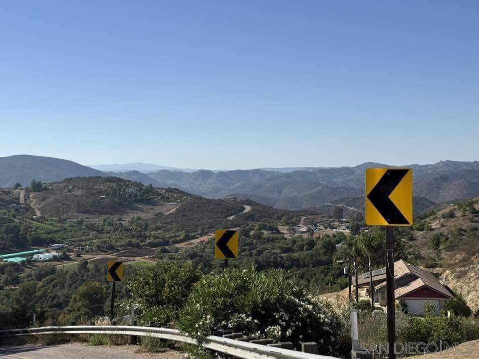 Fallbrook, CA 92028,24777 Lookout Mountain Road