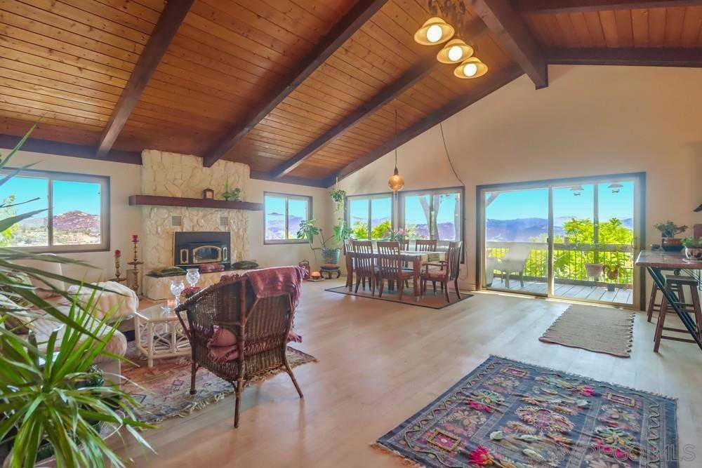 El Cajon, CA 92021,255 Highline Trl