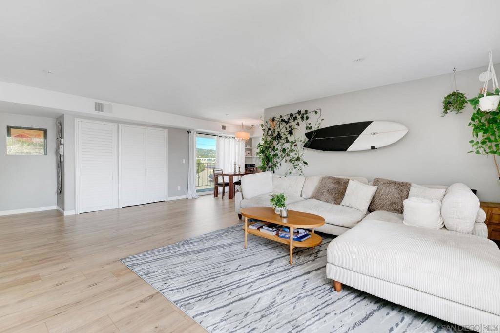 San Diego, CA 92109,1830 Thomas Ave ##3D
