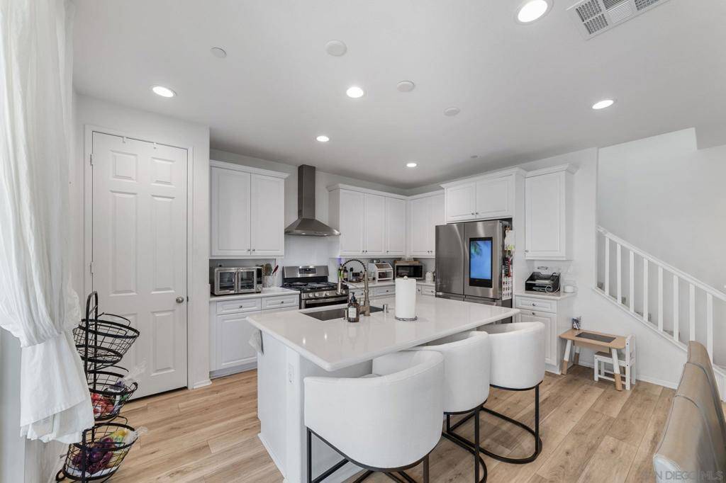 Valley Center, CA 92082,27983 Moosa Creek Way