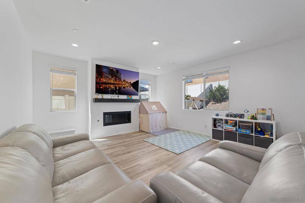 Valley Center, CA 92082,27983 Moosa Creek Way