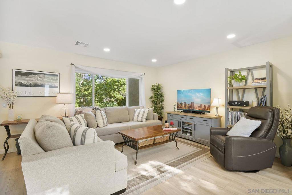 San Diego, CA 92131,10372 Ridgewater Ln
