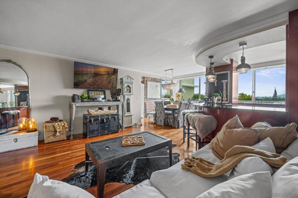 Coronado, CA 92118,1750 Avenida Del Mundo #101