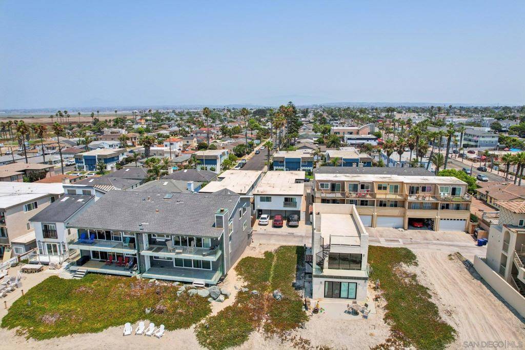 Imperial Beach, CA 91932,676 Seacoast Dr #E