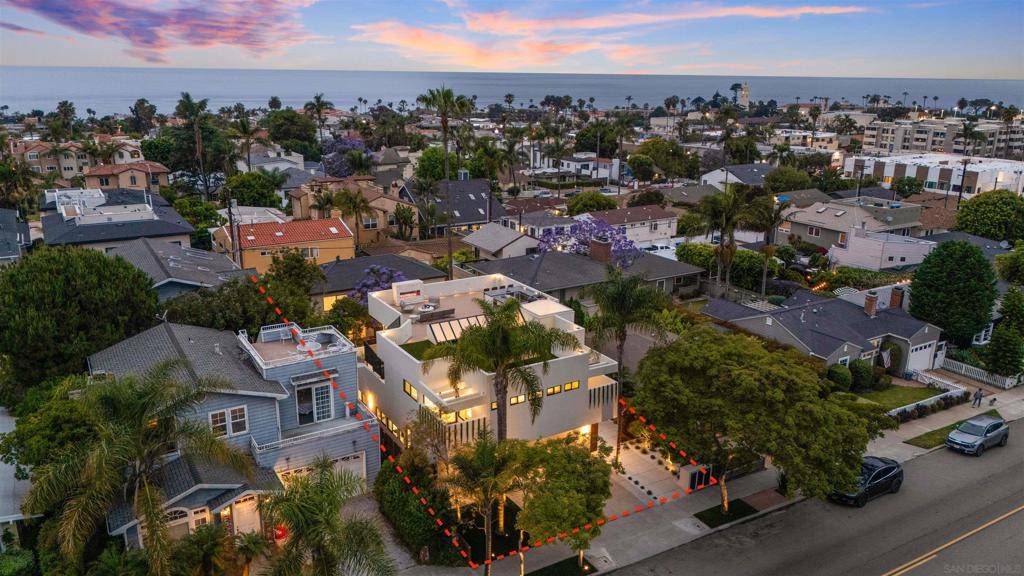La Jolla, CA 92037,7376 Fay Ave