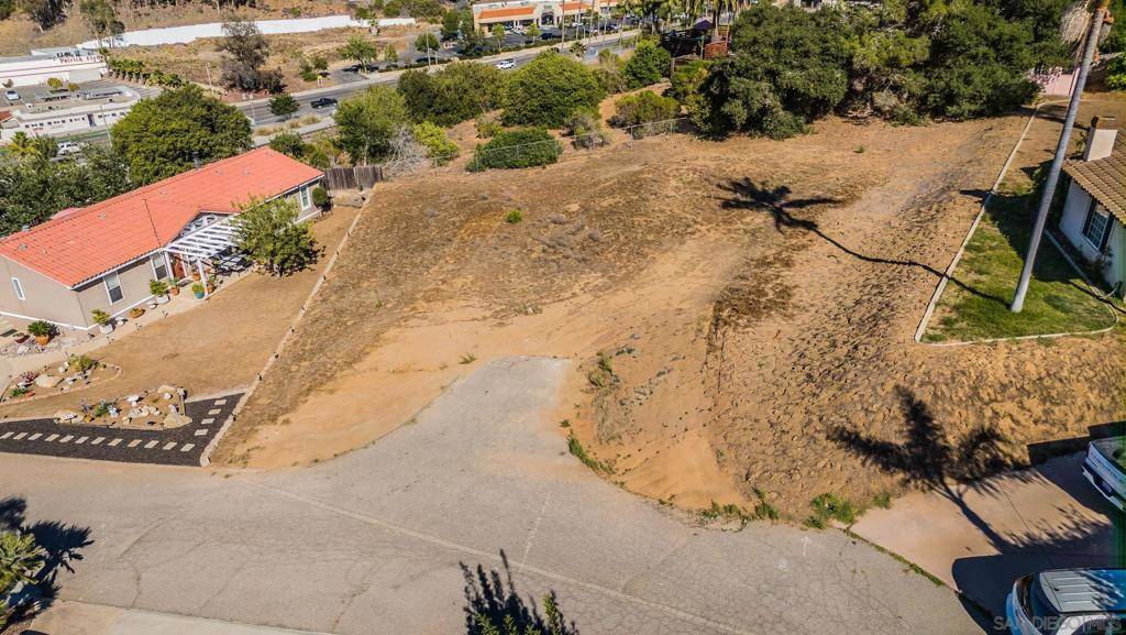 Vista, CA 92083,0 Allea Lane