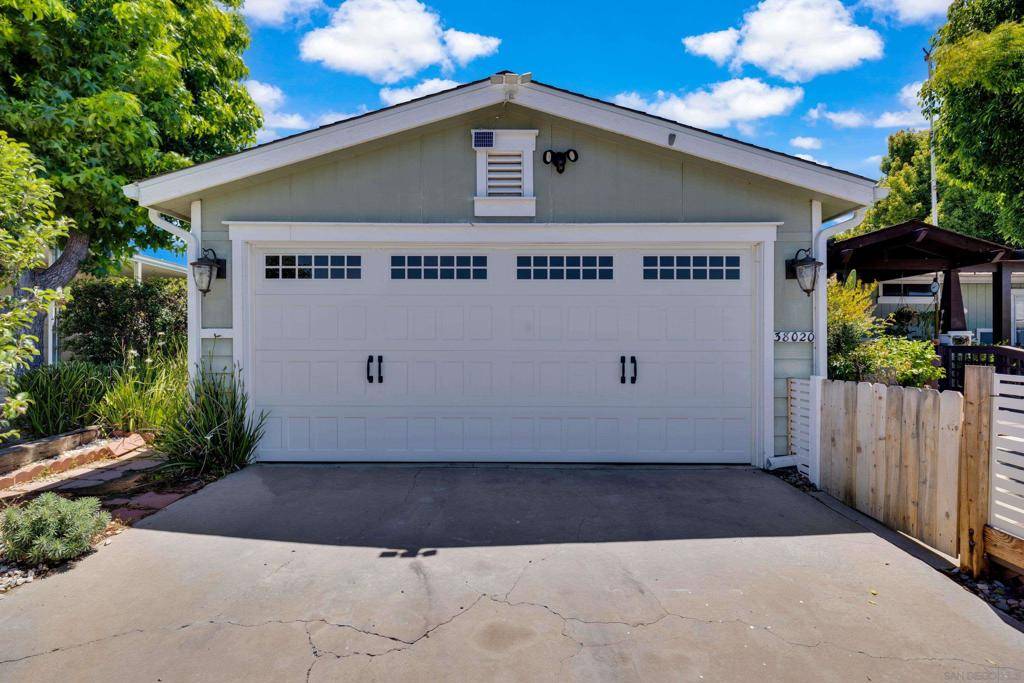 Murrieta, CA 92563,38020 Calle Confite