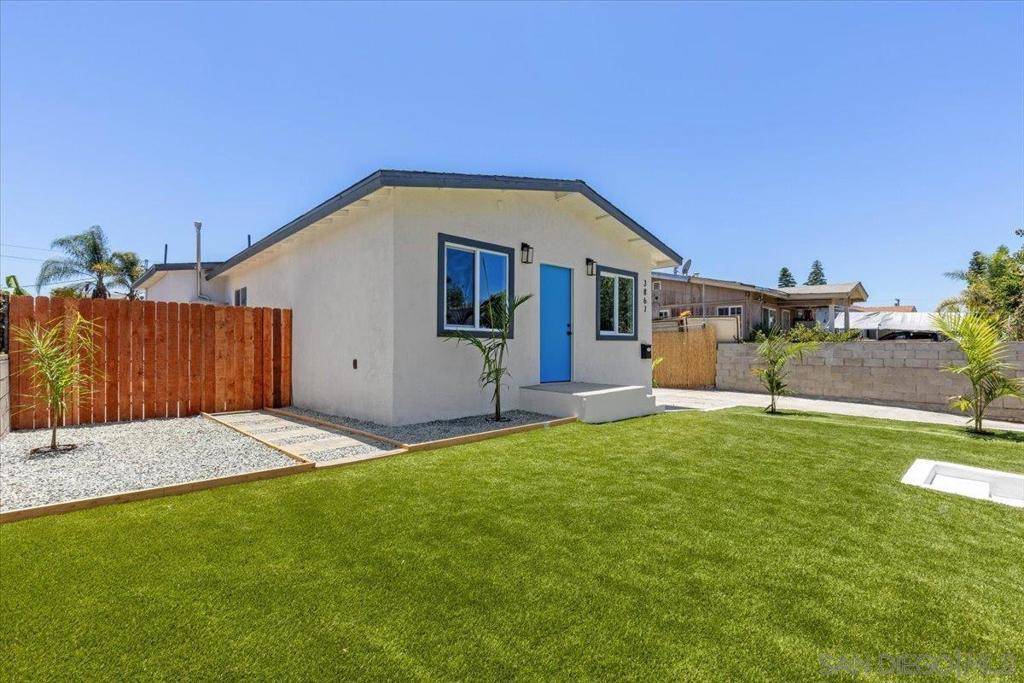 San Diego, CA 92113,3867 Teak St