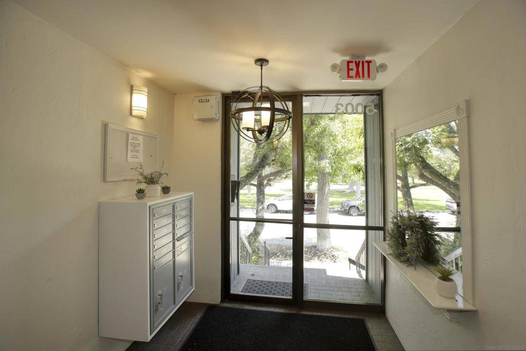 North Hollywood, CA 91601,5003 Westpark Dr. #203