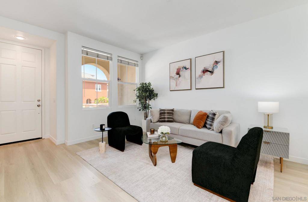 San Diego, CA 92129,7895 Via Montebello #5