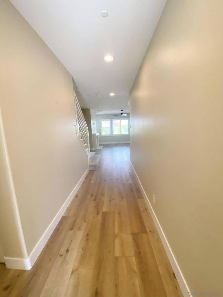 Carlsbad, CA 92009,7422 Sitio Montilla