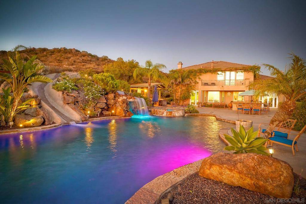 El Cajon, CA 92021,15068 Creek Hills Rd