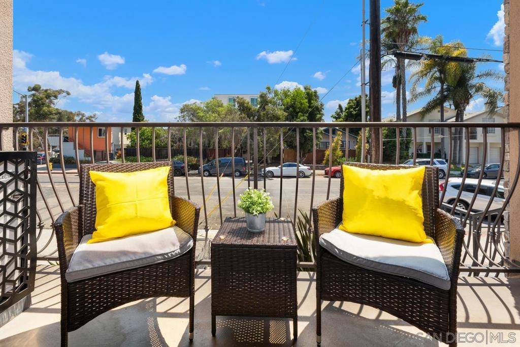 San Diego, CA 92103,3980 8th Ave #105