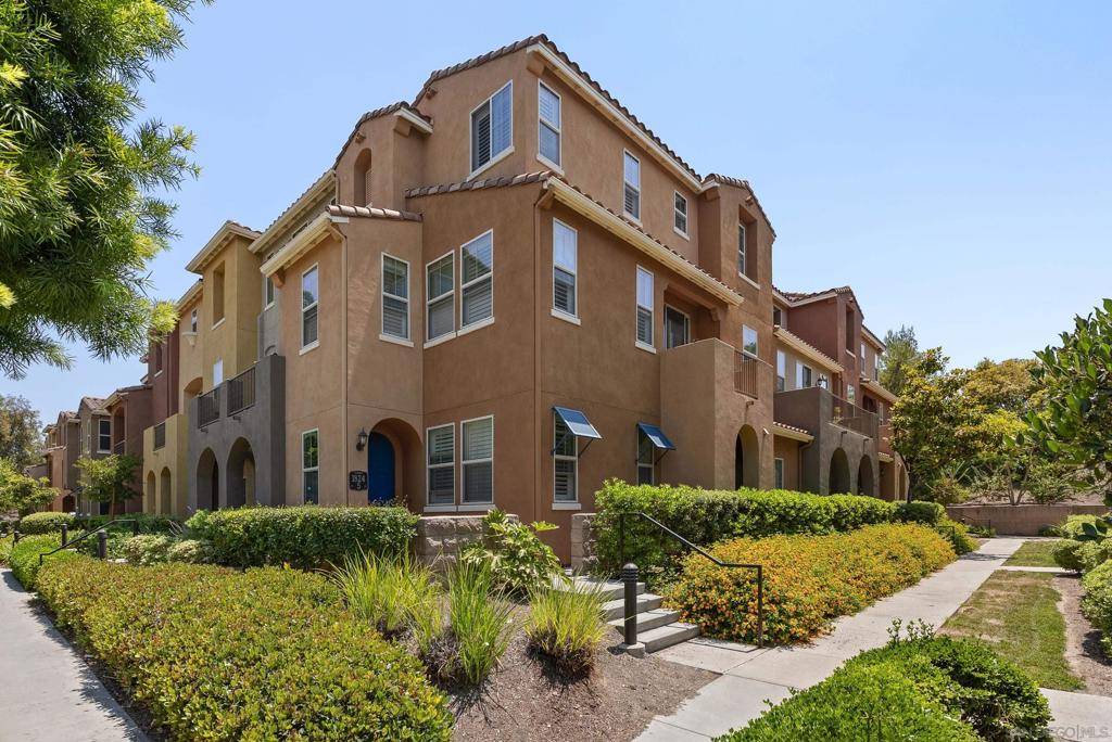Chula Vista, CA 91913,1824 Peach Ct #6