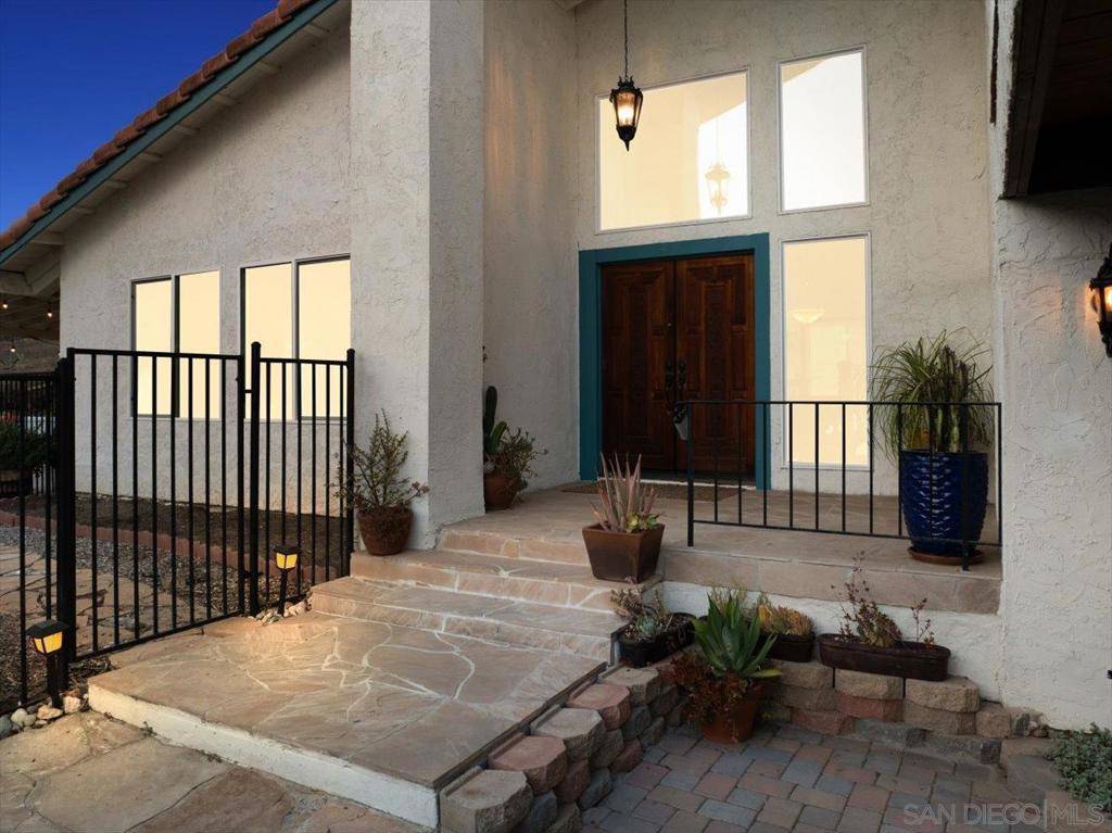 Escondido, CA 92026,26036 38 Kaywood Terrace