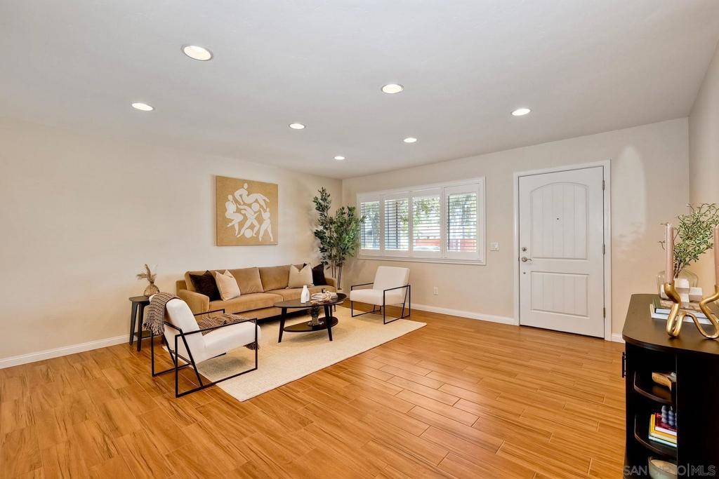 Santee, CA 92071,8850 Ellsworth Cir
