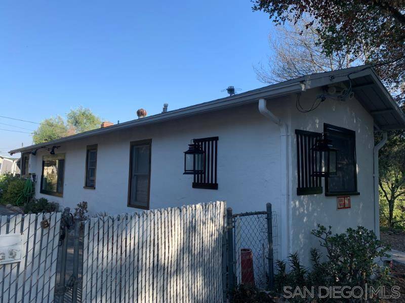 Vista, CA 92084,1401 Monte Vista Dr