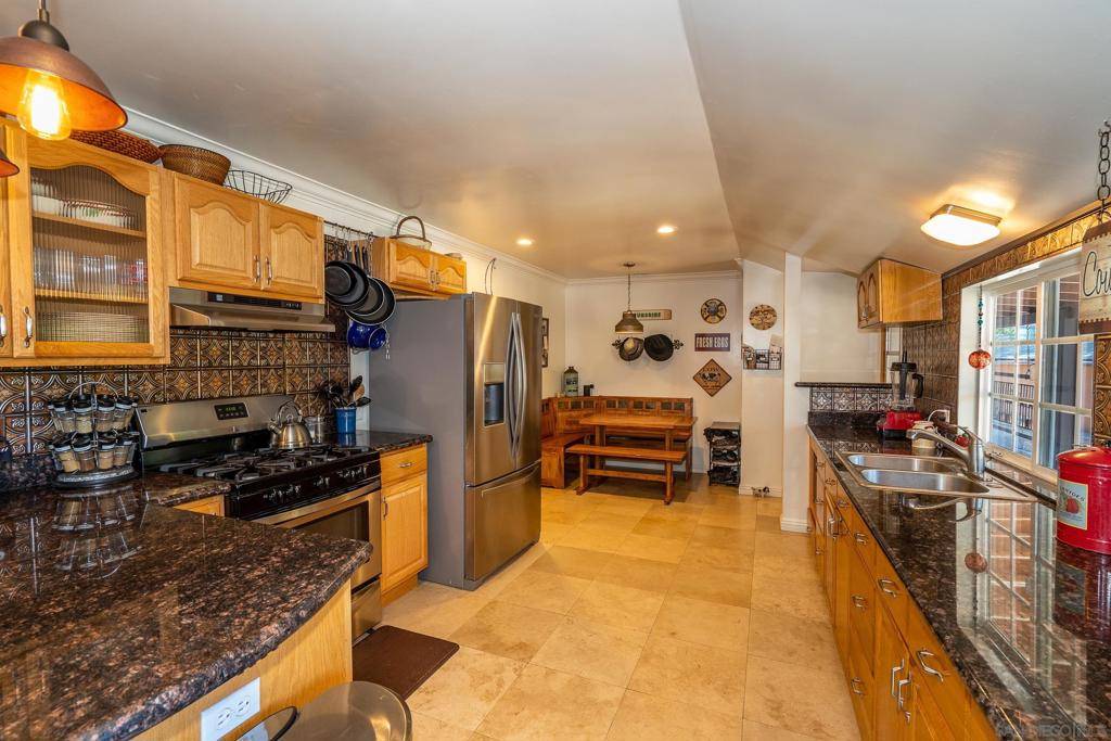 El Cajon, CA 92021,9111 Sierra Alta Way