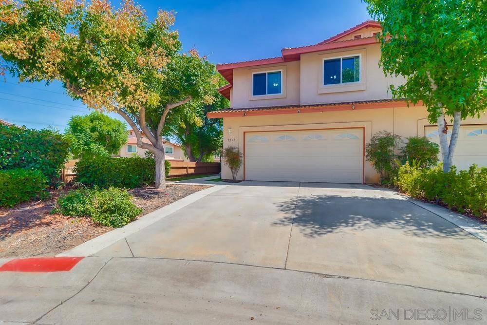 El Cajon, CA 92021,1227 Winter View Pl